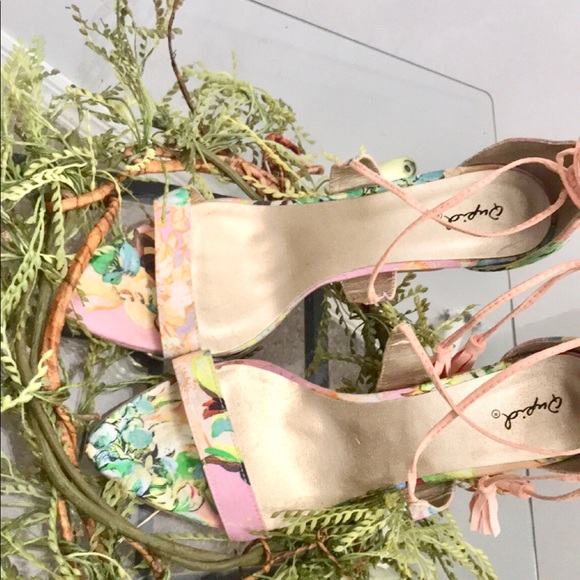 Qupid Classic  Strap up Open Toe Dress High Heel - Picture 6 of 8